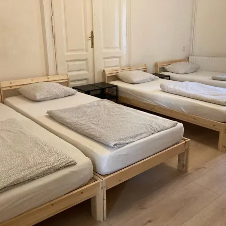 Gogol24 Hostal